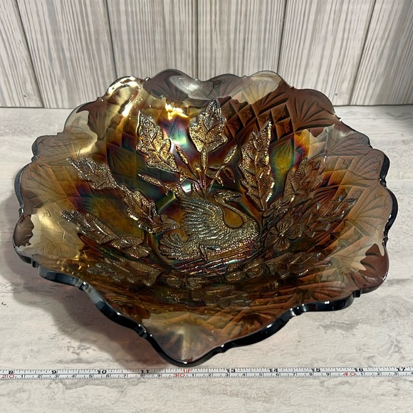 Antique Bright Amethyst Millersburg Carnival Glass Nesting Swan Pattern Bowl